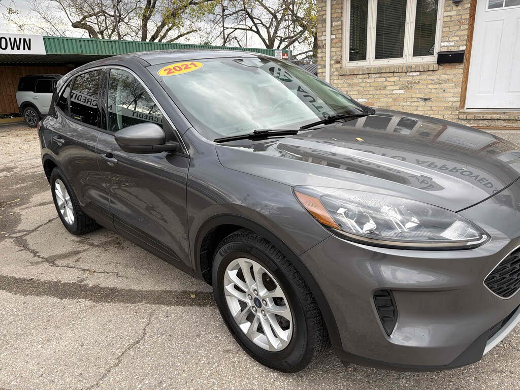 2021 Ford Escape SE FWD