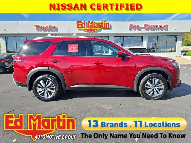 2025 Nissan Pathfinder SL 4WD