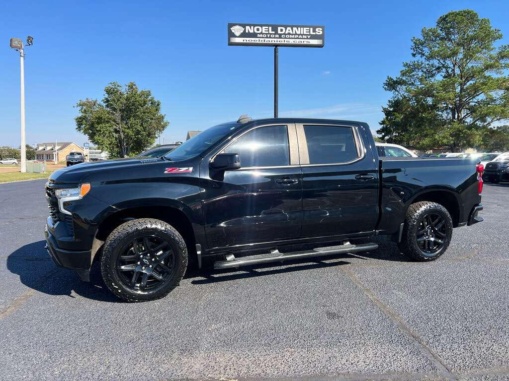 2023 Chevrolet Silverado 1500 RST Crew Cab 4WD