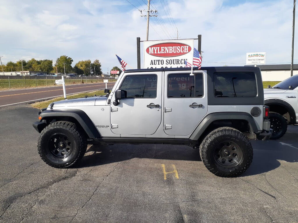 2013 Jeep Wrangler Unlimited Sport 4WD