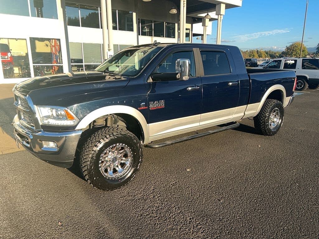 2014 RAM 2500 Laramie Mega Cab 4WD