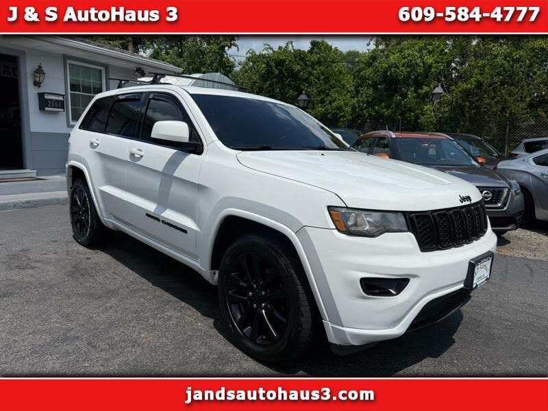2019 Jeep Grand Cherokee Laredo 4WD