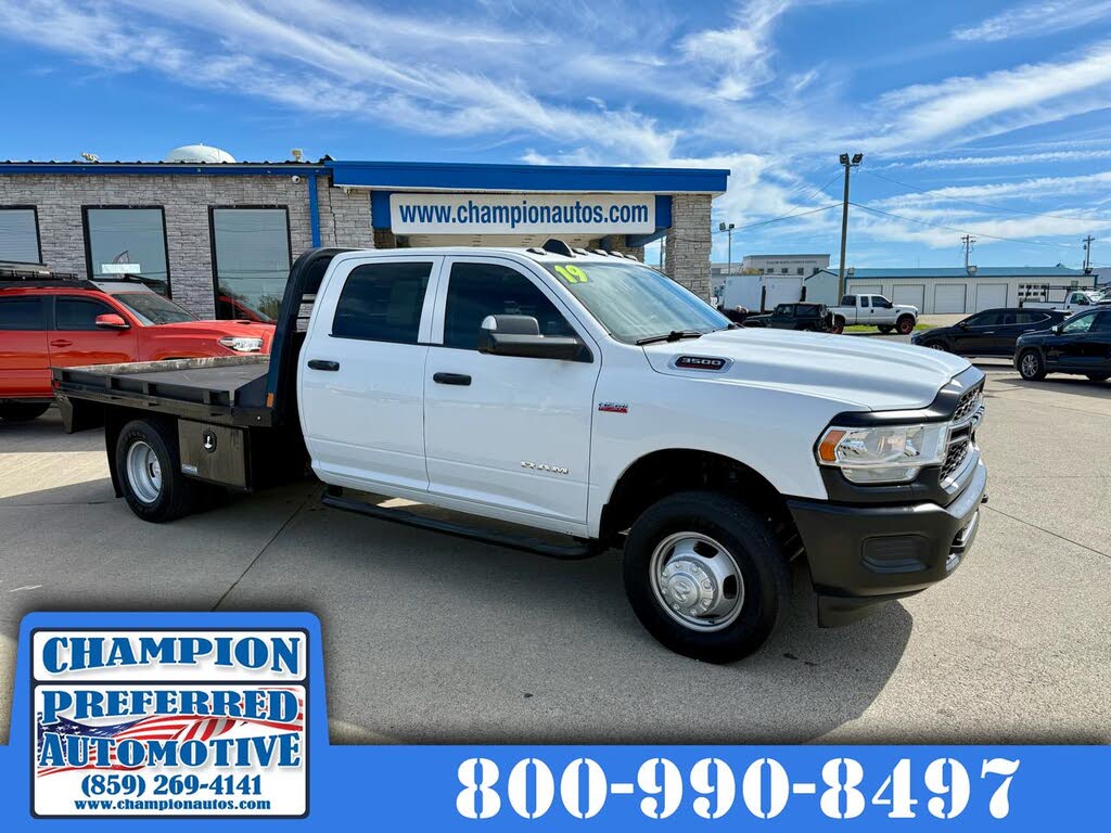 2019 RAM 3500 Chassis Tradesman Crew Cab DRW RWD