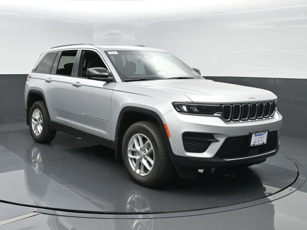 2025 Jeep Grand Cherokee Laredo X 4WD