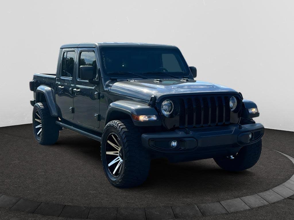 2022 Jeep Gladiator Altitude Crew Cab 4WD