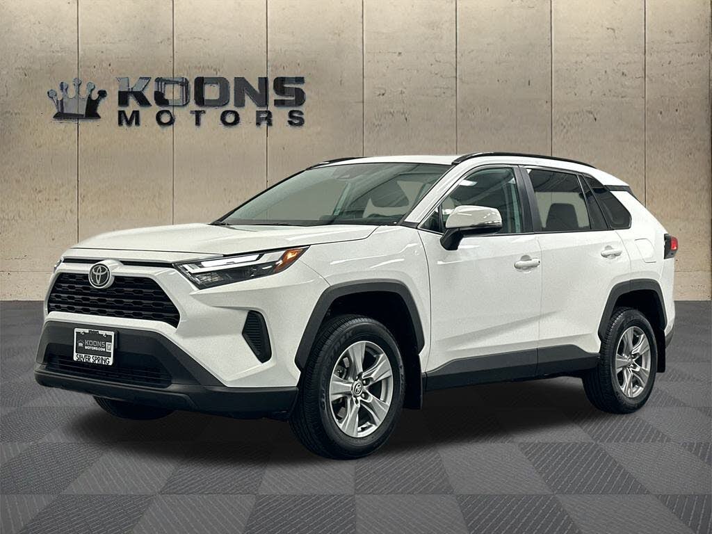 2024 Toyota RAV4 XLE AWD