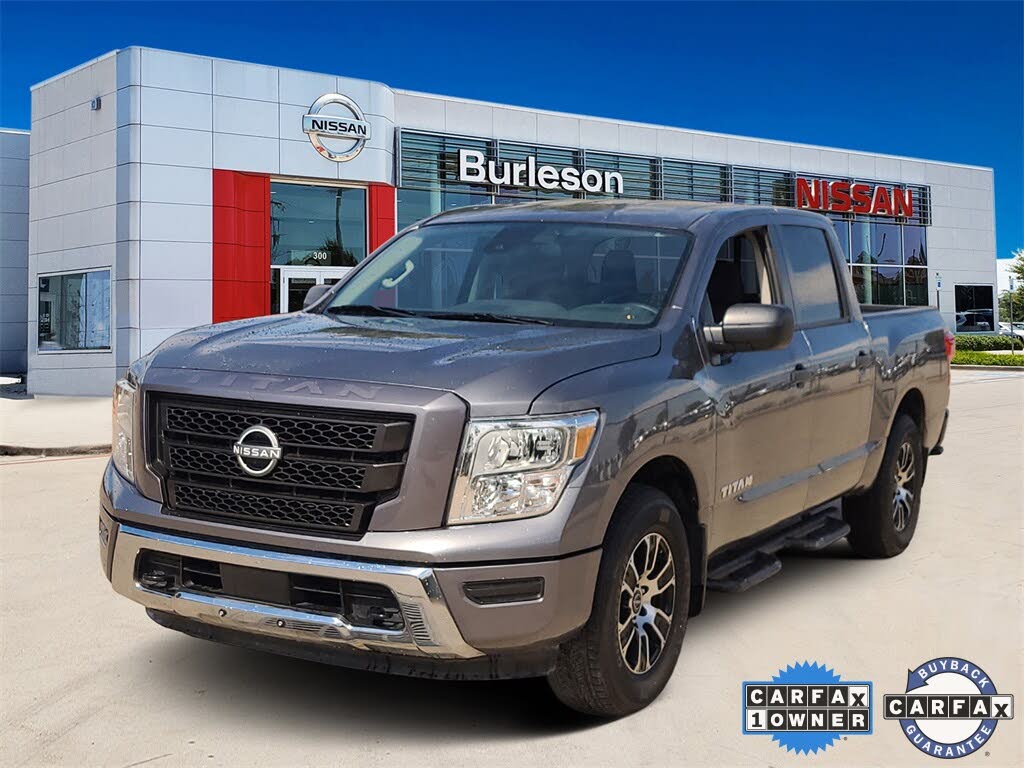 2023 Nissan Titan SV Crew Cab 4WD