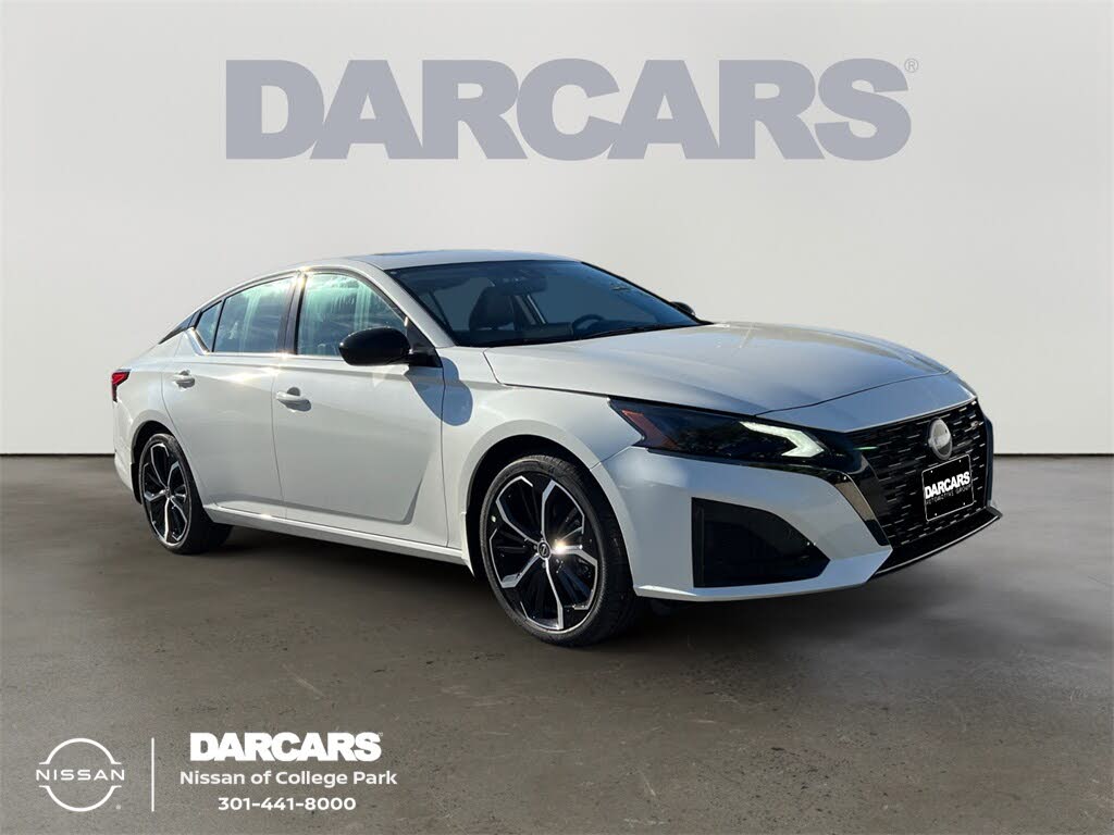 2025 Nissan Altima 2.5 SR FWD