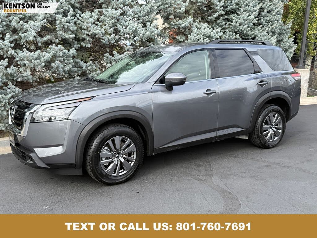 2025 Nissan Pathfinder SV 4WD