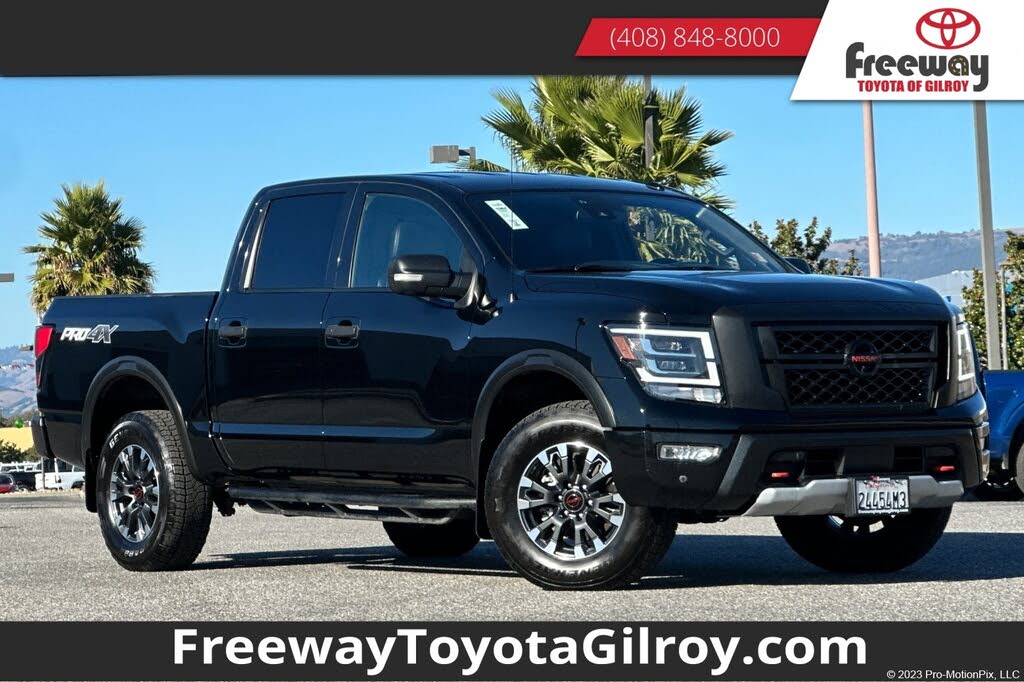 2021 Nissan Titan PRO-4X Crew Cab 4WD