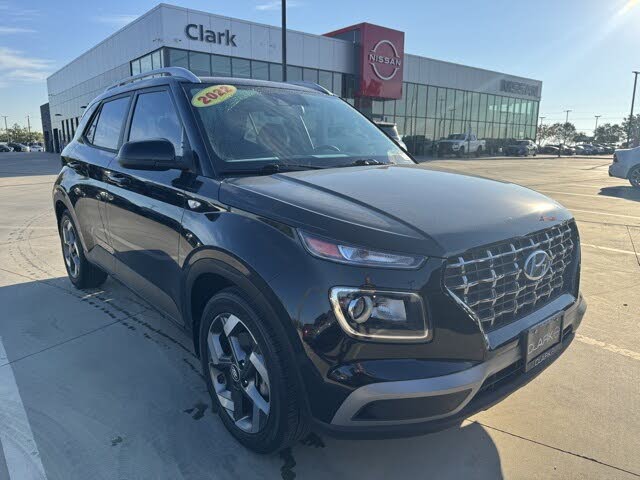 2022 Hyundai Venue SEL FWD
