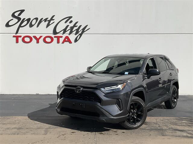 2023 Toyota RAV4 LE FWD