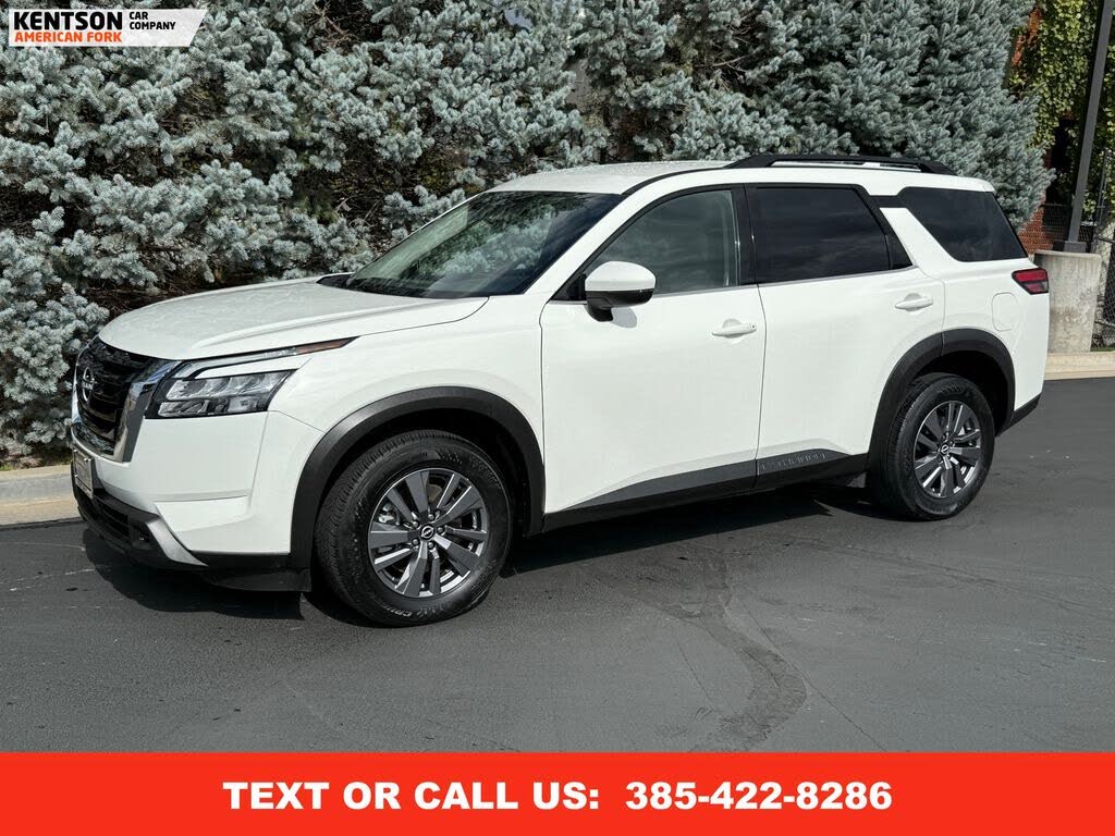 2025 Nissan Pathfinder SV 4WD