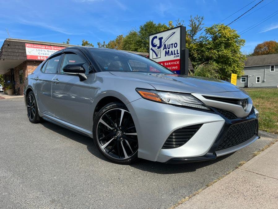 2019 Toyota Camry XSE FWD