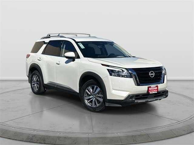 2024 Nissan Pathfinder SL FWD