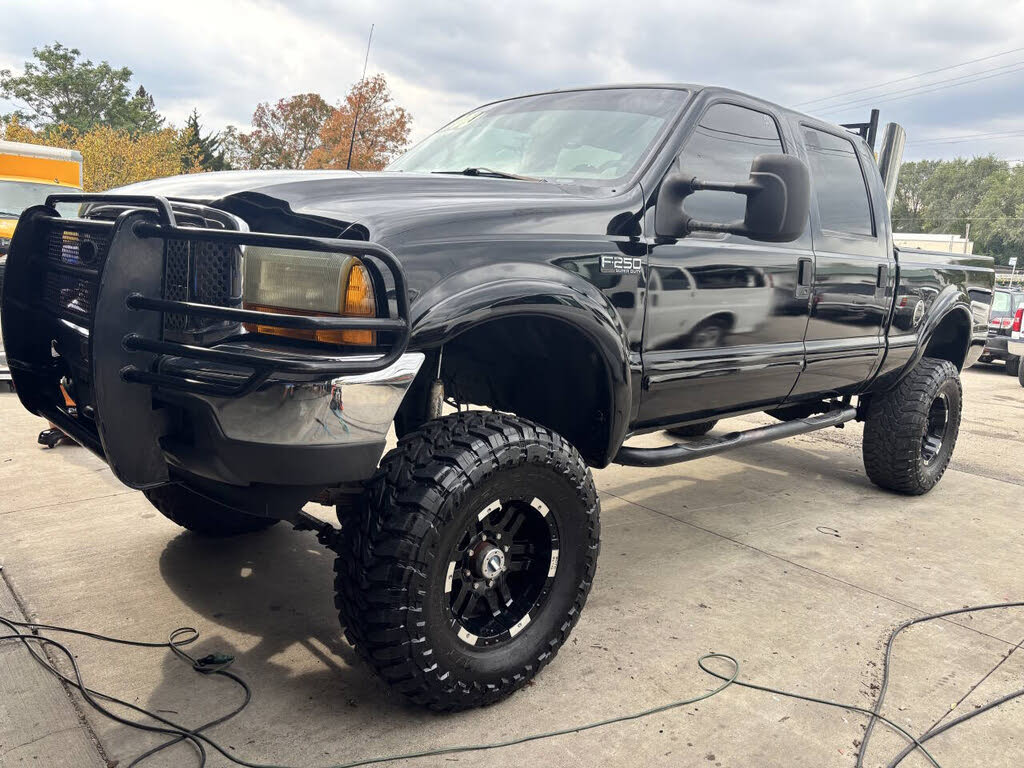 2001 Ford F-250 Super Duty XL 4WD Crew Cab SB
