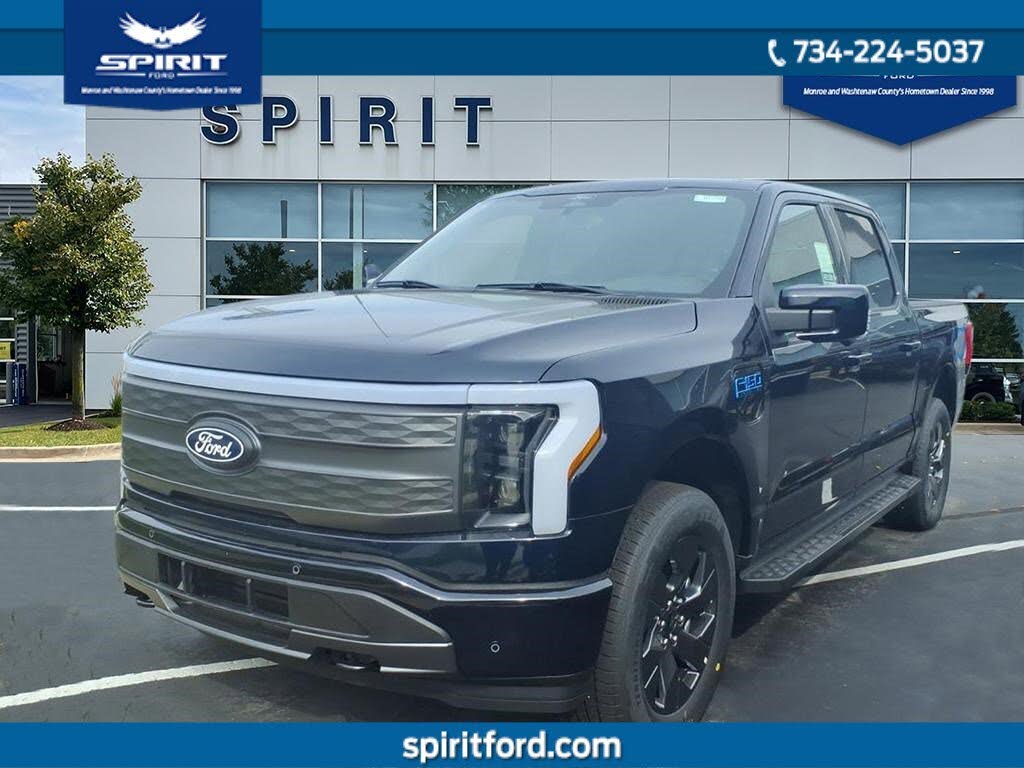 2025 Ford F-150 Lightning Lariat SuperCrew AWD