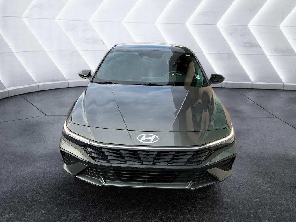 2025 Hyundai Elantra SEL Sport FWD