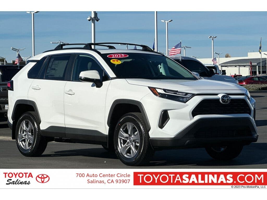 2025 Toyota RAV4 XLE AWD
