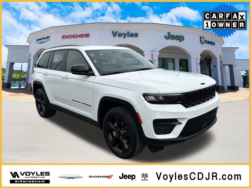 2023 Jeep Grand Cherokee Altitude RWD