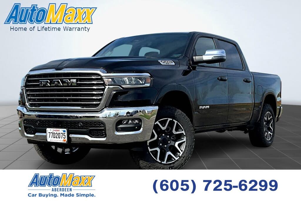 2025 RAM 1500 Laramie Crew Cab 4WD