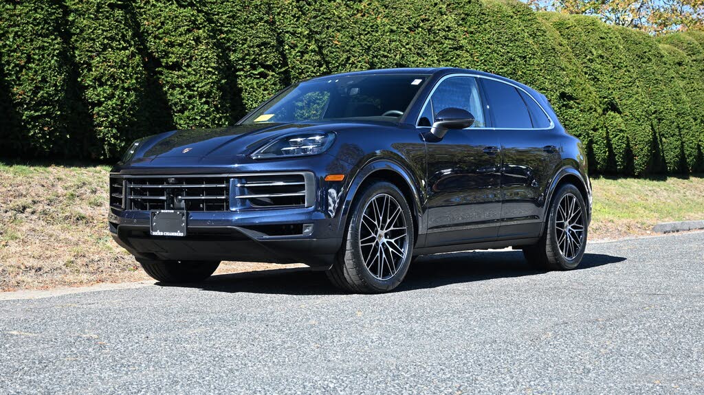 2025 Porsche Cayenne AWD