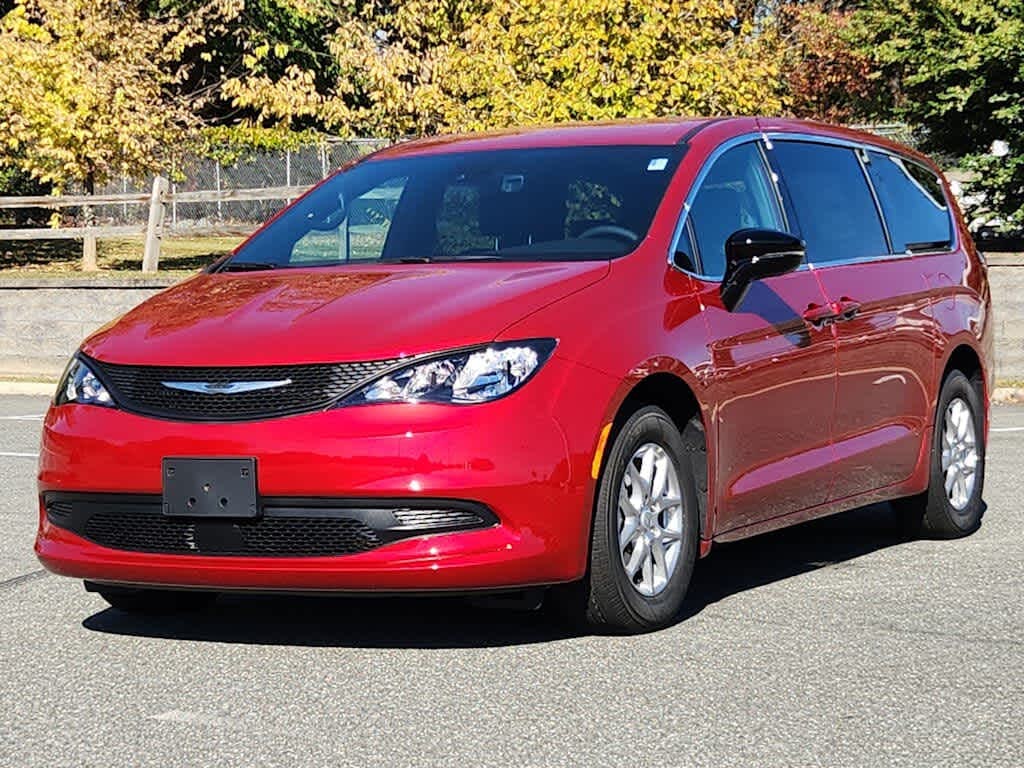 2026 Chrysler Voyager LX FWD