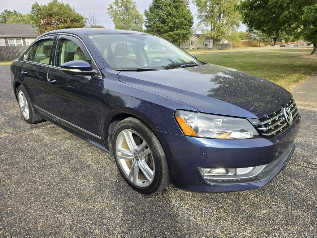 2012 Volkswagen Passat V6 SEL Premium