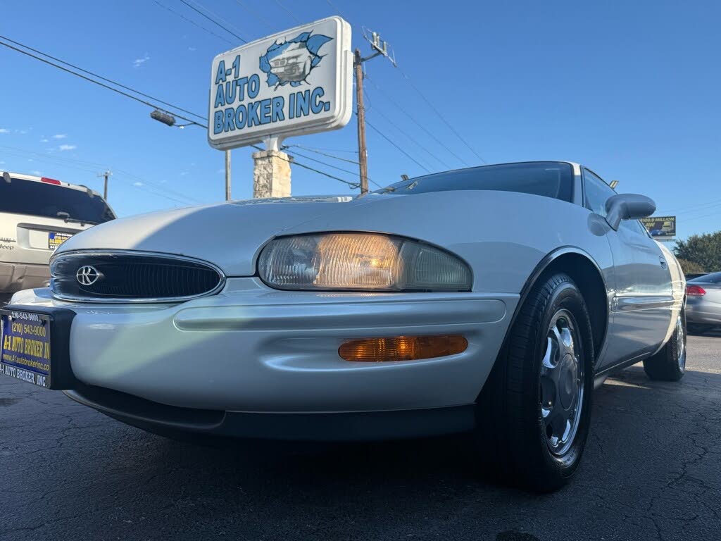 1998 Buick Riviera Supercharged Coupe FWD