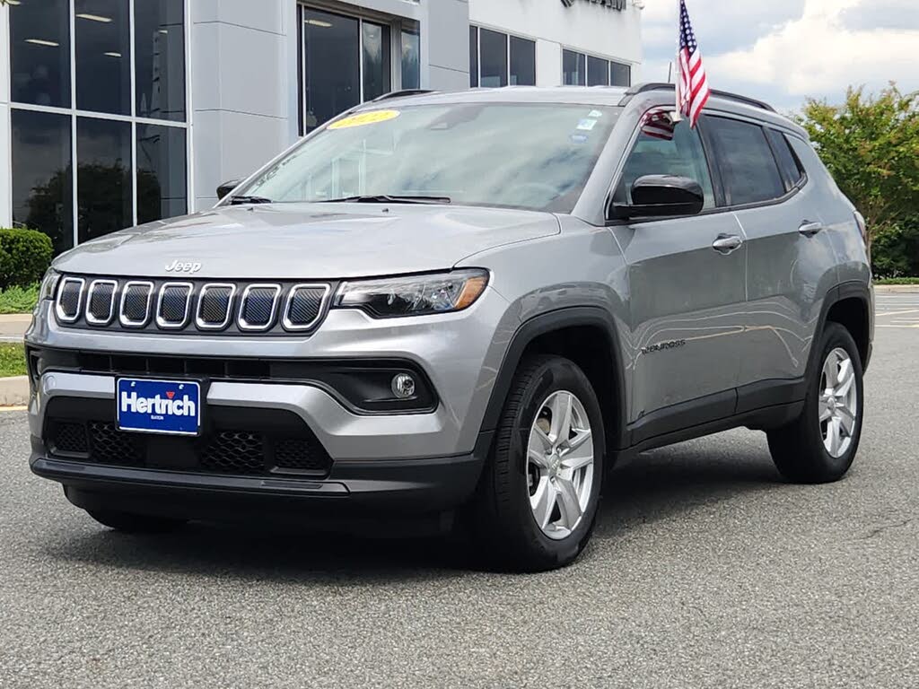 2022 Jeep Compass Latitude 4WD