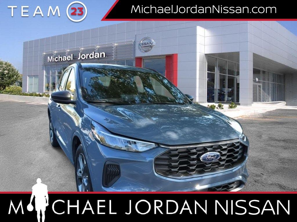 2023 Ford Escape ST-Line FWD