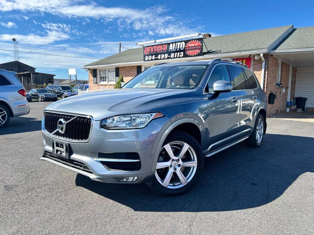 2016 Volvo XC90 T6 Momentum AWD