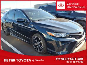 Toyota Camry Hybrid SE FWD