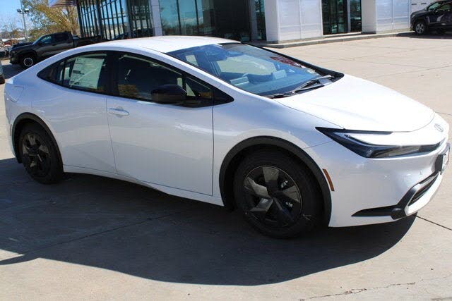 2026 Toyota Prius Plug-In Hybrid SE FWD