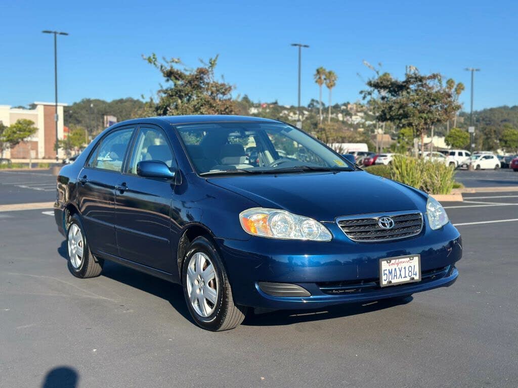 2005 Toyota Corolla LE