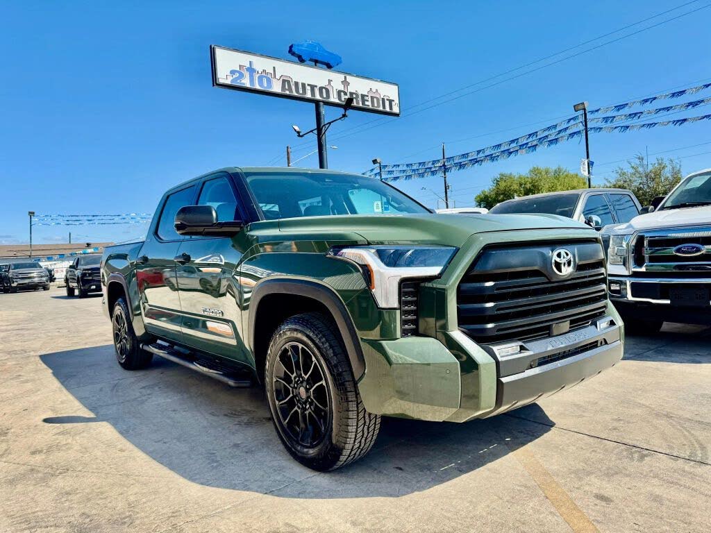 2022 Toyota Tundra SR5 CrewMax Cab RWD