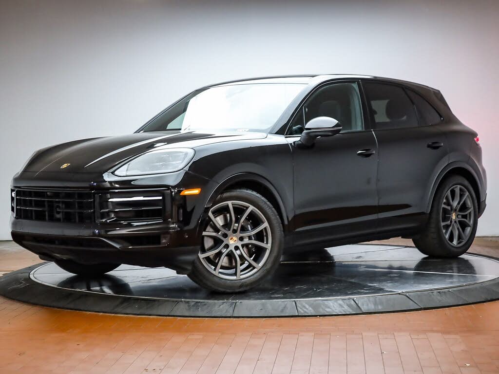 2025 Porsche Cayenne AWD