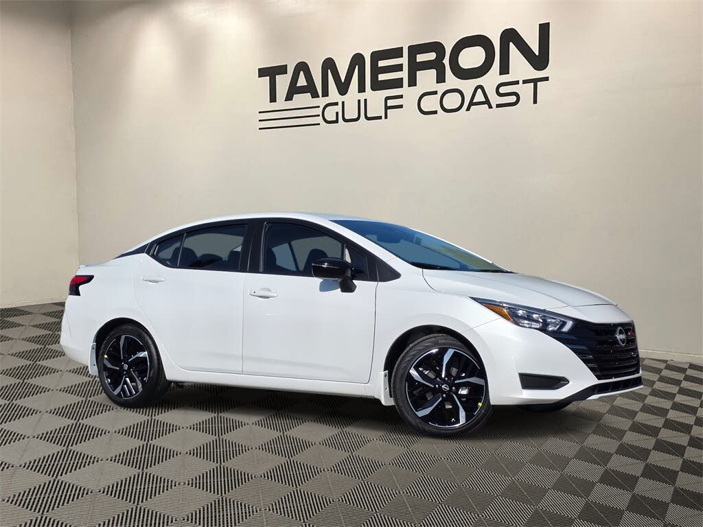 2025 Nissan Versa SR FWD