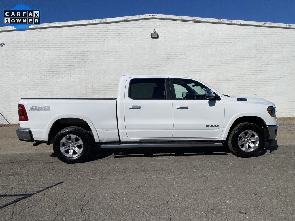 2022 RAM 1500 Laramie Crew Cab 4WD