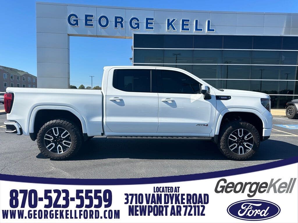 2024 GMC Sierra 1500 AT4 Crew Cab 4WD