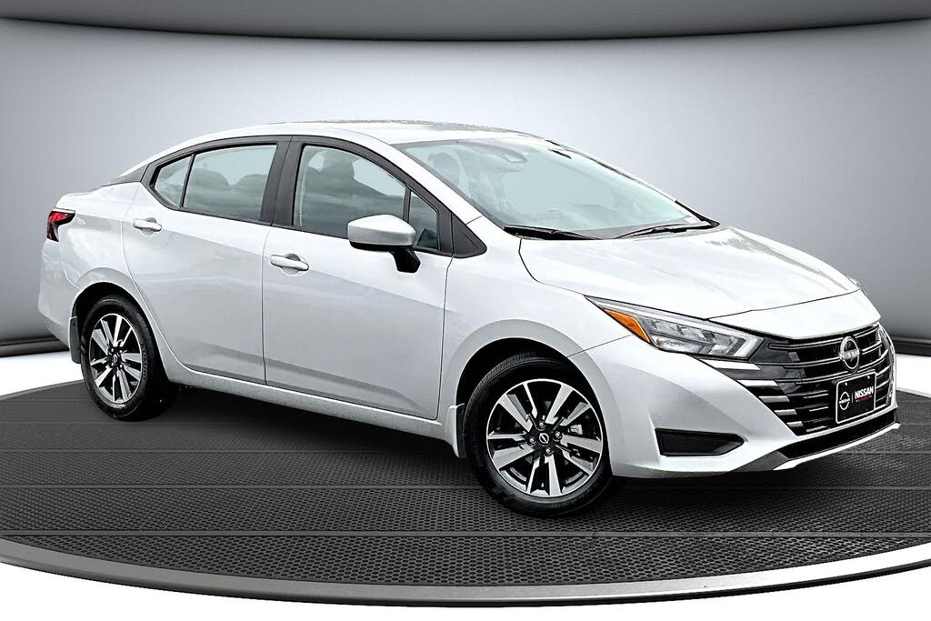 2025 Nissan Versa SV FWD