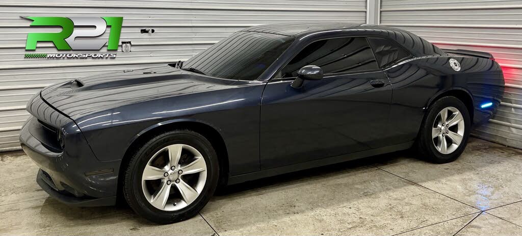 2018 Dodge Challenger SXT RWD