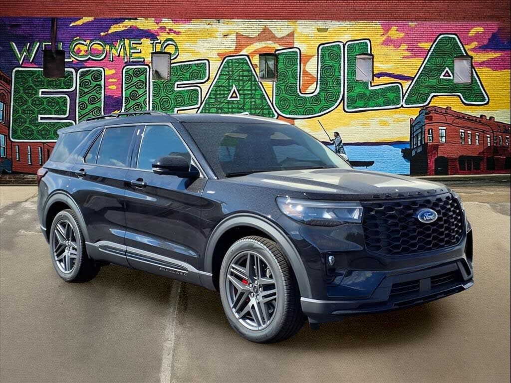 2025 Ford Explorer ST-Line RWD