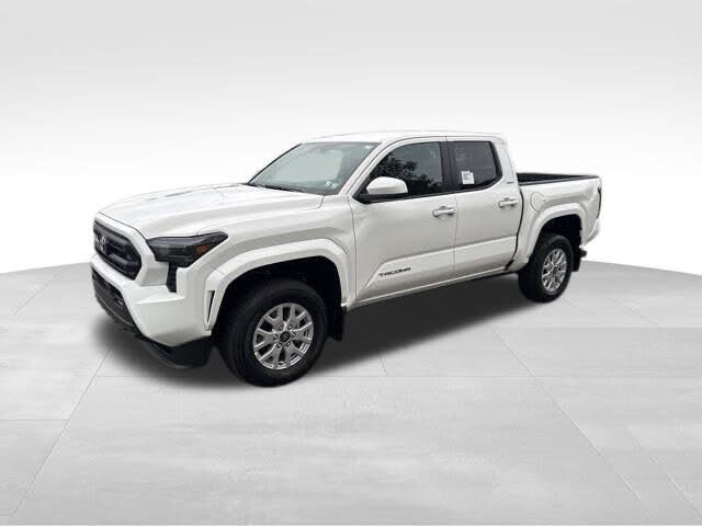 2025 Toyota Tacoma SR5 Double Cab 4WD
