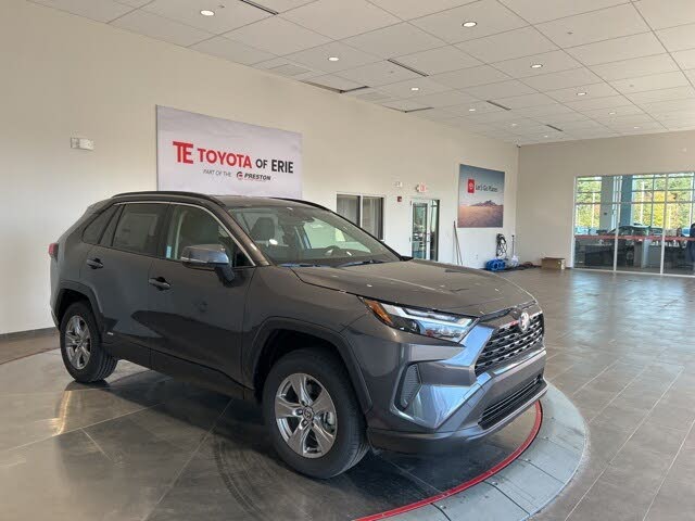 2025 Toyota RAV4 Hybrid XLE AWD