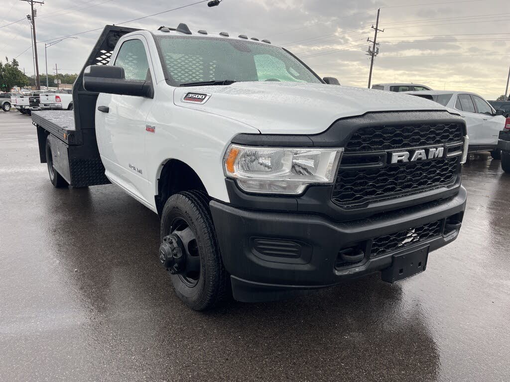 2022 RAM 3500 Chassis Tradesman Regular Cab LB DRW 4WD