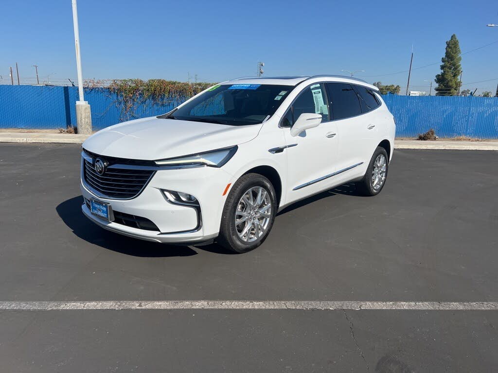 2023 Buick Enclave Essence FWD