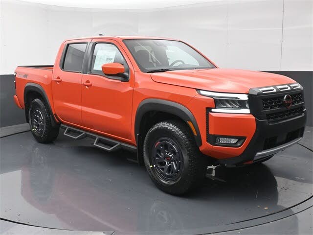 2025 Nissan Frontier PRO-4X Crew Cab 4WD