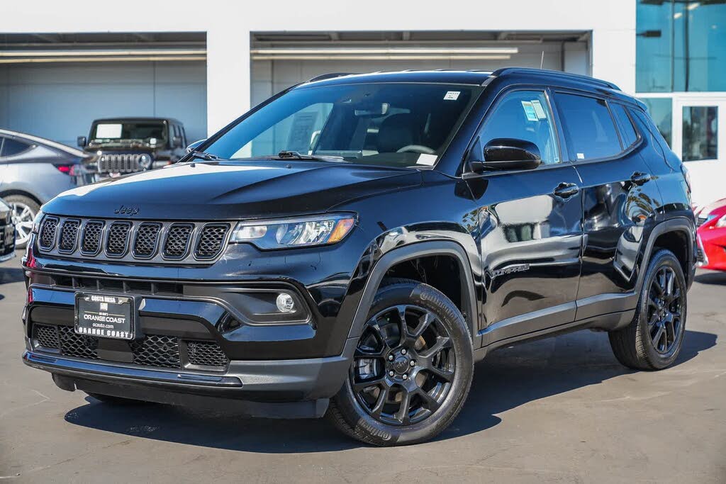 2023 Jeep Compass Altitude 4WD