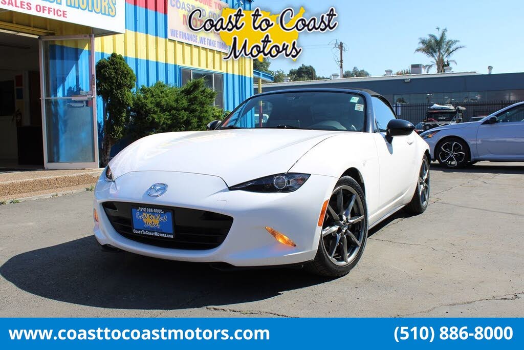 2017 Mazda MX-5 Miata Sport RWD